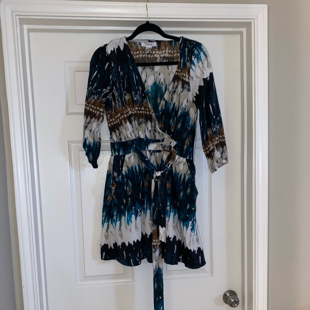 Hey ladies! I wore this too a graduation once… where would you wear it? 👀🤩